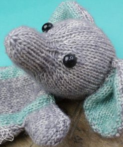 Sonny elephant knitting kit